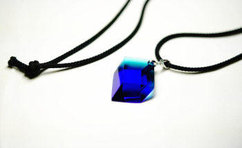 Excellent prism dream 様々な表情を魅せてくれるペンダントです。 ラフォルム ガラスジュエリー ガラスアクセサリー