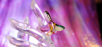 コンセプト作品・Illusional butterfly ～ 幻影の蝶 ～ 別角度から。 ラフォルム ガラスジュエリー ガラスアクセサリー