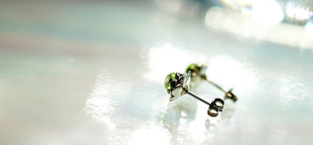 Gentle small flowers 世界にひとつの可愛らしいメモリアルピアスに仕上がりました。 ラフォルム ガラスジュエリー ガラスアクセサリー