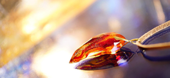 FLAME ICE FANG 炎や火の粉を再現した情熱的な色合い。 ラフォルム ガラスジュエリー ガラスアクセサリー
