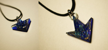 Arrow mystic cosmic ～ 流星群 ～ 複雑なシャープなフォルムは、光の入り方や見方で神秘さを感じて頂けそう。 ラフォルム ガラスジュエリー ガラスアクセサリー
