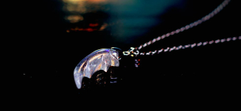 希望の翼 ～ Gleaming dream ～ クリアーをベースにお作りいたしました。 ラフォルム ガラスジュエリー ガラスアクセサリー