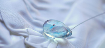 Gentle water aurora シンプルなフォルムの身に着けやすい逸品。 ラフォルム ガラスジュエリー ガラスアクセサリー