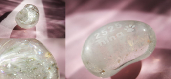 My pretty ”NINA” 裏面には、ご希望の文字を彫刻しています。 ラフォルム ガラスジュエリー ガラスアクセサリー