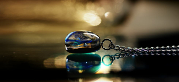 Galaxy ～ Mystic drop ～ 神秘的なイメージの立体的なドロップタイプです。 ラフォルム ガラスジュエリー ガラスアクセサリー