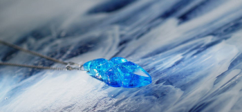 Healing blue flame ～ 癒しの青い炎 ～ 神秘的なオリジナルガラスペンダント。 ラフォルム ガラスジュエリー ガラスアクセサリー
