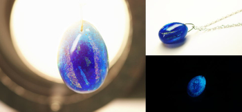 Sea Egg ～ 煌きの水面 ～ 中心部に深いロイヤルブルーを、外側には淡いターコイズブルーを施しています。暗闇では美しい光を放ちます。 ラフォルム ガラスジュエリー ガラスアクセサリー