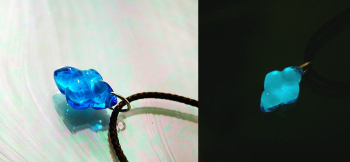 Ice stone ～ 白夜 / Dream water ～ 暗闇でもターコイズブルーの神秘的な光を放ちます。 ラフォルム ガラスジュエリー ガラスアクセサリー
