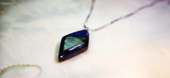 Jewel Diamond ひし形のフォルムです。 ラフォルム ガラスジュエリー ガラスアクセサリー