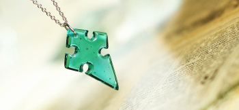 Moon of luck ~ Light Aquamarine ~ ライトアクアマリンブルーの透明感が素敵です。 ラフォルム ガラスジュエリー ガラスアクセサリー