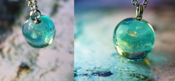 Aqua sphere / ペンダント 美しいラメ入り。 ラフォルム ガラスジュエリー ガラスアクセサリー