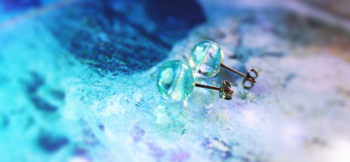 Aqua sphere / ピアス 水の世界を封じ込めたような清らかな色合い。 ラフォルム ガラスジュエリー ガラスアクセサリー