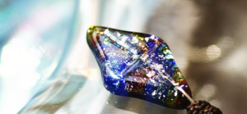 Several color jewel 内部の輝きは、深みがあり大変美しいです。 ラフォルム ガラスジュエリー ガラスアクセサリー
