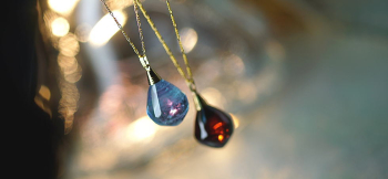 Full of dreams ～ Lavender ～ お揃いの『Full of dreams ～ Plum ～』と共に様々なシーンでお楽しみください。 ラフォルム ガラスジュエリー ガラスアクセサリー