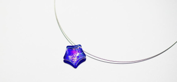 Candy blue star 細身のステンレスワイヤーコード。 ラフォルム ガラスジュエリー ガラスアクセサリー