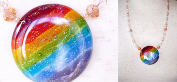Rainbow Fullmoon 美しい虹色の色合いと、煌きをお楽しみください。 ラフォルム ガラスジュエリー ガラスアクセサリー