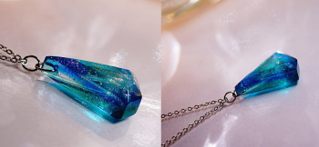 セノーテの煌き ~ Aqua blue ~ 内部には神秘的な煌きを。 ラフォルム ガラスジュエリー ガラスアクセサリー