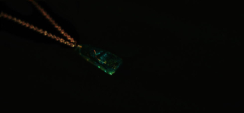 Aqua crystal world 神秘的な蓄光の光。 ラフォルム ガラスジュエリー ガラスアクセサリー