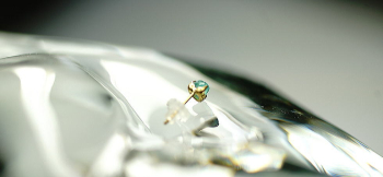 Eyes of my heart シリコンキャッチ・K18製ピアス金具。 ラフォルム ガラスジュエリー ガラスアクセサリー