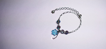 Snow princess ~ Charming bracelet ~ 世界にひとつの可愛らしいブレスレット♪ ラフォルム ガラスジュエリー ガラスアクセサリー