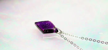 Violet sea diamond 気泡がキラキラと内部で煌いています。 ラフォルム ガラスジュエリー ガラスアクセサリー