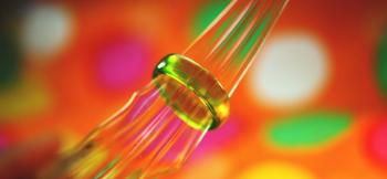 ラフォルム ガラスジュエリー ガラスアクセサリー Refreshing You 透明感のあるグリーンを使用した平打ちタイプのリング。グリーンの中でも、大変爽やかで透明感のあるスプリンググリーンをベースにいたしました。厚みをできるだけ抑えた平打タイプ…