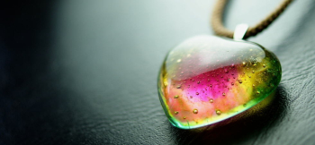 Aqua jewel heart とても艶やかで丸みのあるやさしいフォルムです。 ラフォルム ガラスジュエリー ガラスアクセサリー