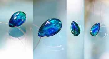 人魚のBlue tearⅡ 煌きの表情をお楽しみください。 ラフォルム ガラスジュエリー ガラスアクセサリー
