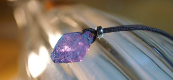 Simplicity shape ～ Memorial Lavender ～ シンプルなメモリアルペンダント。 ラフォルム ガラスジュエリー ガラスアクセサリー