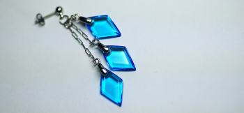 Aqua sea diamond ターコイズブルーのひし形。 ラフォルム ガラスジュエリー ガラスアクセサリー