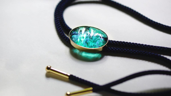 Energy water / K18 ライトアクアマリンブルーの緑がかった青系の色味。 ラフォルム ガラスジュエリー ガラスアクセサリー