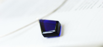 ROYAL DIAMOND コバルトブルーの素敵な色合いです。 ラフォルム ガラスジュエリー ガラスアクセサリー