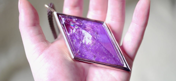 Dream Natural Amethyst その存在感をお手に取ってぜひお楽しみください。 ラフォルム ガラスジュエリー ガラスアクセサリー