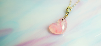 Charming heart ～ My pretty family ～ 優しくかわいらしいハート型メモリアルペンダント。 ラフォルム ガラスジュエリー ガラスアクセサリー