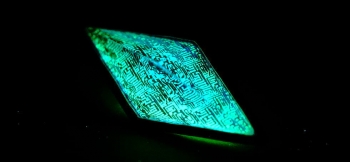 ラフォルム ガラスジュエリー ガラスアクセサリー Collaborate Dreamblue ～ Precision luminous circuits ～ 幼い頃よりずっと思い描かれてこられた、アニメ「ふしぎの海のナディア」のキャラクターが身に着…