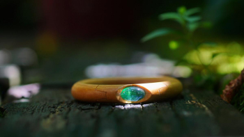 Wood holy ability ～ Arcana ～ 思い入れのあるモチーフをガラスとウッドの素材で仕上げた1点ものの存在感のある素敵なバングルです。 ラフォルム ガラスジュエリー ガラスアクセサリー