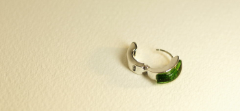 dear green eye / フープピアス オーダーメードでオリジナルフープピアスをお作り致しました。 ラフォルム ガラスジュエリー ガラスアクセサリー