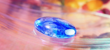 受け継がれる愛 ～ オブジェ / おはじき ～ 透明感のある色合いです。 ラフォルム ガラスジュエリー ガラスアクセサリー