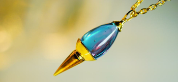 Charming Pendulum ～ Mystic lavender ～ 魅力的な「ネオラベンダー」をベースカラーにいたしました。 ラフォルム ガラスジュエリー ガラスアクセサリー