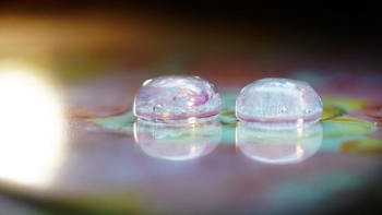愛 満ちて ~ 優美/YUUBI ~ 心安らぐフォルムと色味。内部に「思い出の大切なもの」を封入してお作りいたしました。 ラフォルム ガラスジュエリー ガラスアクセサリー