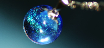 Dichroic water planet レインボーラメとダイクロガラスの大胆なマーブル模様。 ラフォルム ガラスジュエリー ガラスアクセサリー