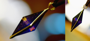 Collaborate Dreamblue ～ Beyond the future ～ トップにあわせて周囲のSilver925製金属枠をお作りしております。 ラフォルム ガラスジュエリー ガラスアクセサリー