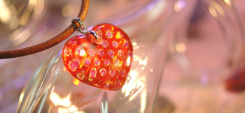 Jewelheart ポップなドット柄のダイクロ偏光ガラスを使用♪ ラフォルム ガラスジュエリー ガラスアクセサリー