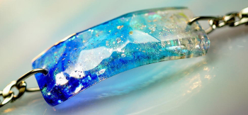 Shining grassland and Sparkling ocean 一方はブルー系のグラデーション。煌く大海原のような雰囲気です。 ラフォルム ガラスジュエリー ガラスアクセサリー