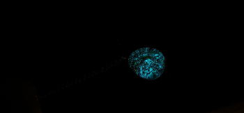 Galaxy ～ Stardust cosmic ～ 暗闇では青く神秘的な光を放ちます。 ラフォルム ガラスジュエリー ガラスアクセサリー