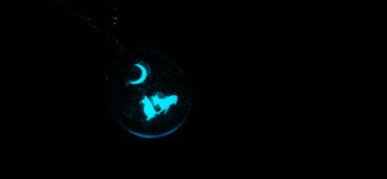 Gentle blue planet / ネックレス ターコイズブルーの蓄光が光を放ちます。 ラフォルム ガラスジュエリー ガラスアクセサリー