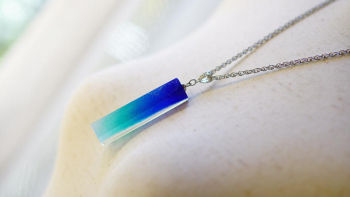 Mon Azur ブルーのグラデーションが美しい逸品。 ラフォルム ガラスジュエリー ガラスアクセサリー