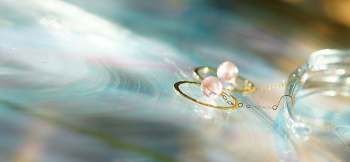 Pink planet of Gold circle 優しいピンク色のトップの中に、「思い出の大切なもの」を封入しています。 ラフォルム ガラスジュエリー ガラスアクセサリー