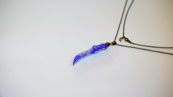 Sword of fang ~ Blue Knight ~ スタイリッシュな逸品、 ラフォルム ガラスジュエリー ガラスアクセサリー