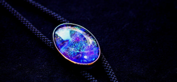 Energy Tanzanite ～ 煌 ～ コバルトブルーをベースに美しいラメを施しています。 ラフォルム ガラスジュエリー ガラスアクセサリー